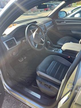 2021 Volkswagen Atlas Cross Sport 3.6 V6 SEL Premium R-Line