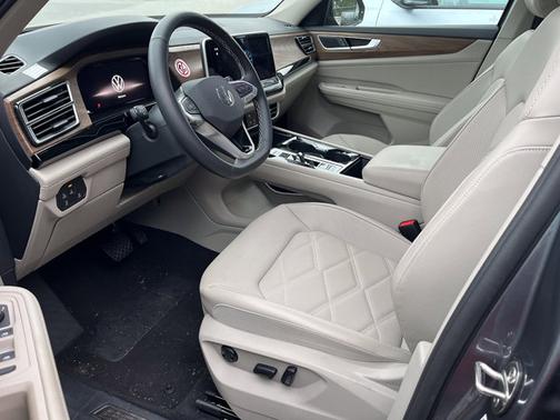 2025 Volkswagen Atlas 2.0T SE