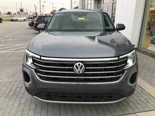 2025 Volkswagen Atlas 2.0T SE