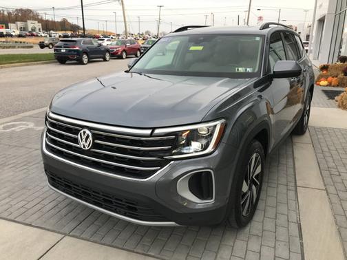 2025 Volkswagen Atlas 2.0T SE