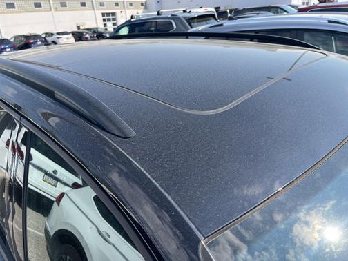 Deep Black Pearl Effect 2023 Volkswagen Tiguan 2.0T SE R-Line Black