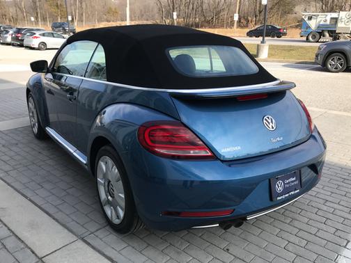 2019 Volkswagen Beetle 2.0T SE
