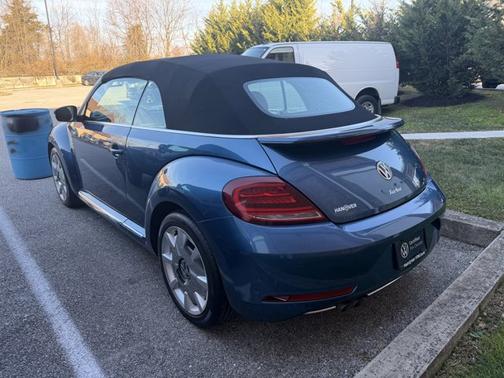 2019 Volkswagen Beetle 2.0T SE