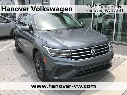 Platinum Gray Metallic 2023 Volkswagen Tiguan 2.0T SE