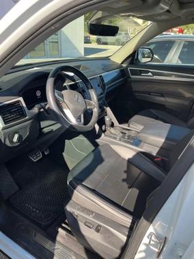 2022 Volkswagen Atlas 3.6 V6 SEL R-Line