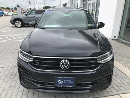 2022 Volkswagen Tiguan 2.0T SE R-Line Black
