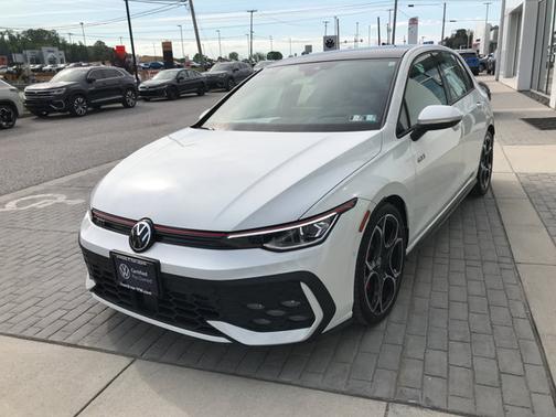 Opal White Pearl Effect 2025 Volkswagen Golf GTI 2.0T Autobahn