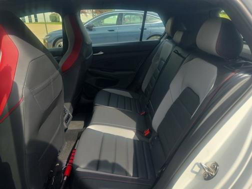 Opal White Pearl Effect 2025 Volkswagen Golf GTI 2.0T Autobahn