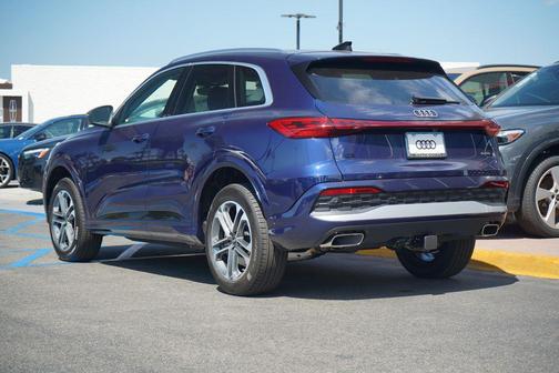 2025 Audi Q5 Premium