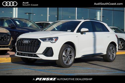 2025 Audi Q3 Premium 45 TFSI S line quattro Tiptronic