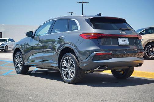 2025 Audi Q5 Premium Plus