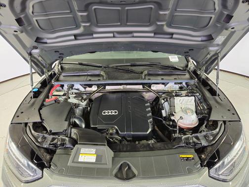 2023 Audi Q5 45 S line Premium