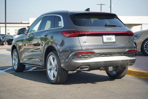 2025 Audi Q5 Premium Plus