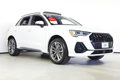 2023 Audi Q3 Premium 45 TFSI S line quattro Tiptronic