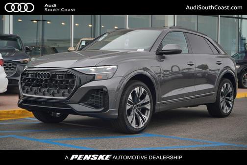 2025 Audi Q8 55 Premium Plus