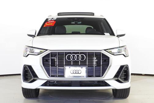 2023 Audi Q3 Premium 45 TFSI S line quattro Tiptronic