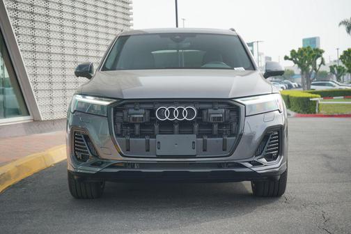 2026 Audi Q7 55 Premium Plus