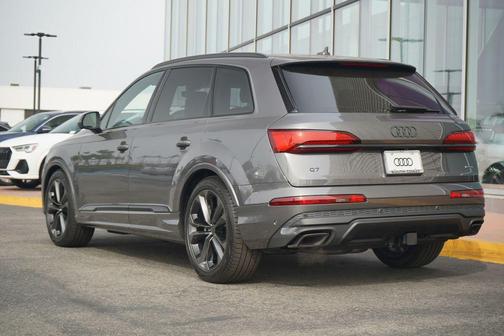 2026 Audi Q7 55 Premium Plus