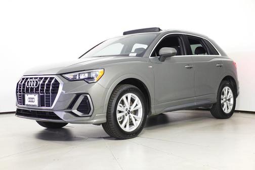 2022 Audi Q3 45 S line Premium
