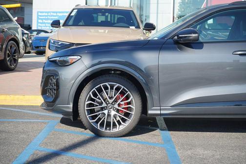 2025 Audi SQ5 3.0T Premium Plus