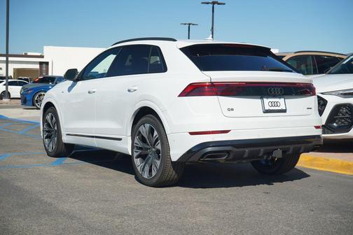 2026 Audi Q8 55 Premium Plus