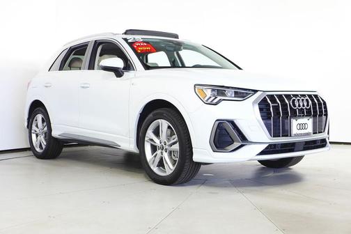2023 Audi Q3 Premium 45 TFSI S line quattro Tiptronic