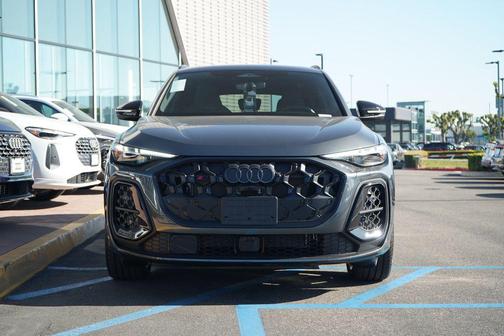 2025 Audi SQ5 3.0T Premium Plus