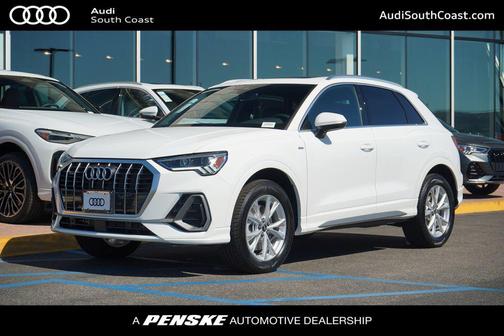 2025 Audi Q3 Premium 45 TFSI S line quattro Tiptronic