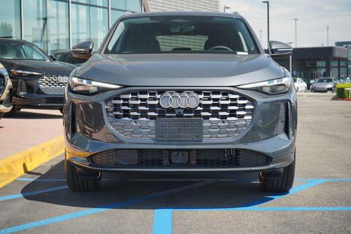 2025 Audi Q5 Premium Plus