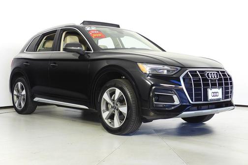 2022 Audi Q5 40 Premium Plus