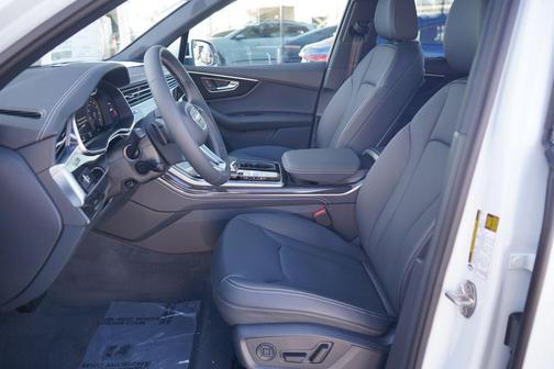 2026 Audi Q7 55 Premium Plus