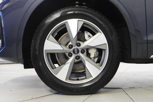 2023 Audi Q5 40 Premium