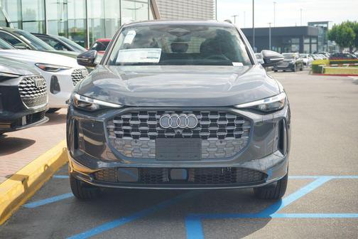 2025 Audi Q5 Premium Plus