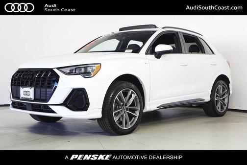 2022 Audi Q3 45 S line Premium