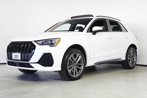 2022 Audi Q3 45 S line Premium