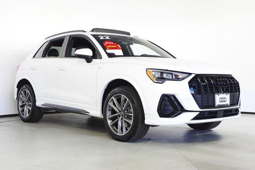2022 Audi Q3 45 S line Premium