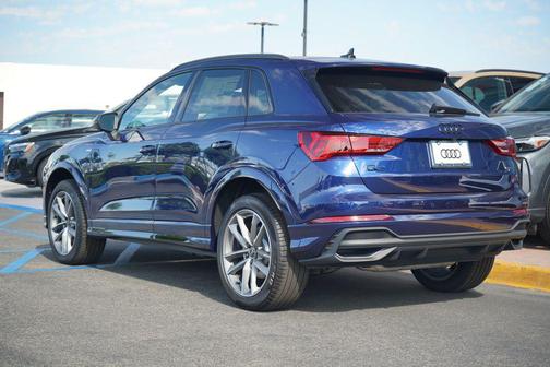 2025 Audi Q3 Premium 45 TFSI S line quattro Tiptronic