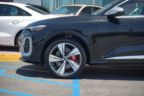 2025 Audi SQ5 3.0T Premium Plus
