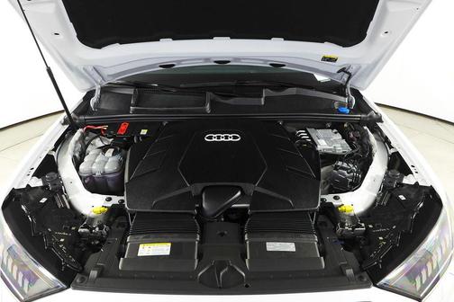 2023 Audi Q7 55 Premium