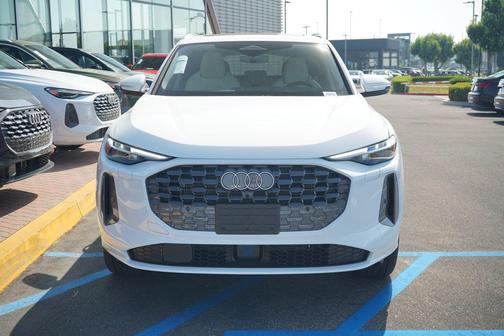2025 Audi Q5 Premium Plus