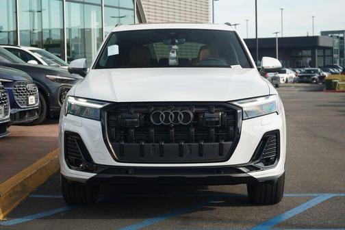 2026 Audi Q7 45 Premium Plus