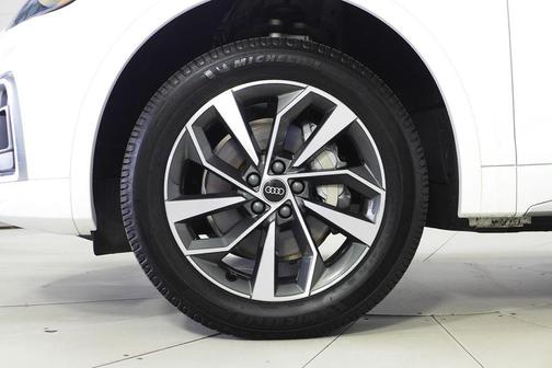 2022 Audi Q5 45 S line Premium