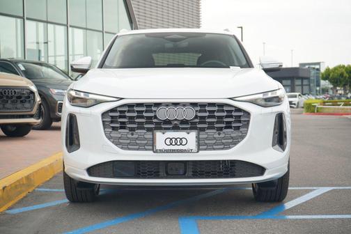 2025 Audi Q5 Premium Plus