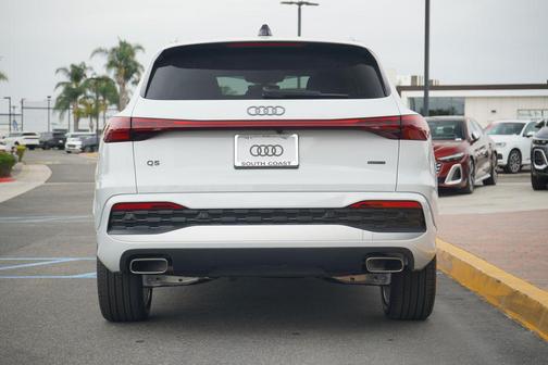 2025 Audi Q5 Premium Plus