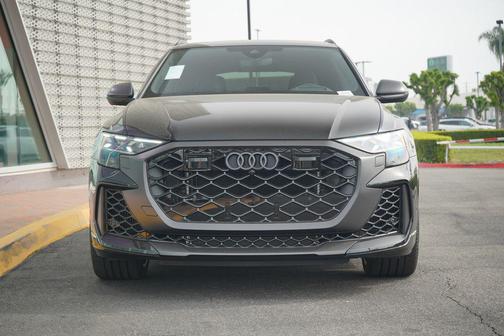 2026 Audi RS Q8 4.0T