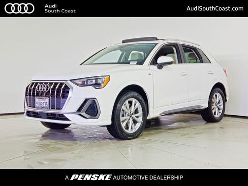 2022 Audi Q3 45 S line Premium