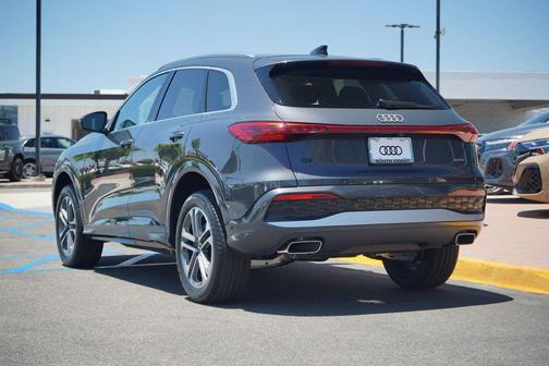 2025 Audi Q5 Premium