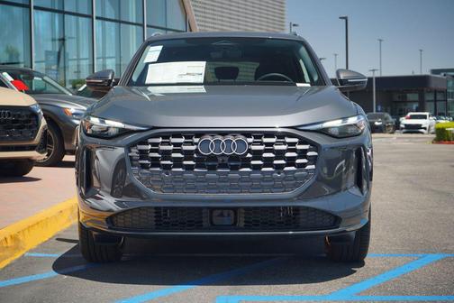 2025 Audi Q5 Premium