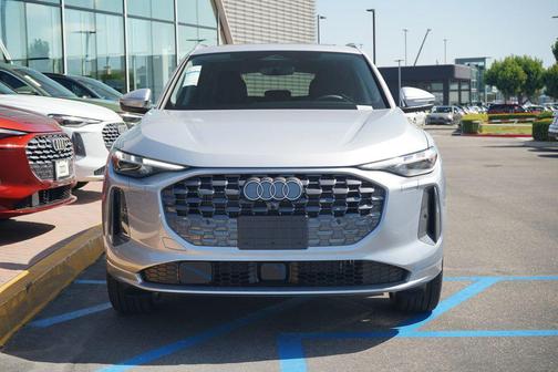 2025 Audi Q5 Premium Plus