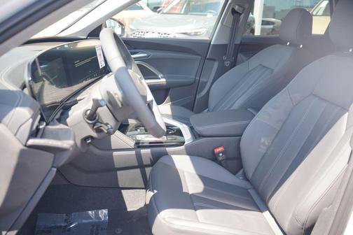 2025 Audi Q5 Premium